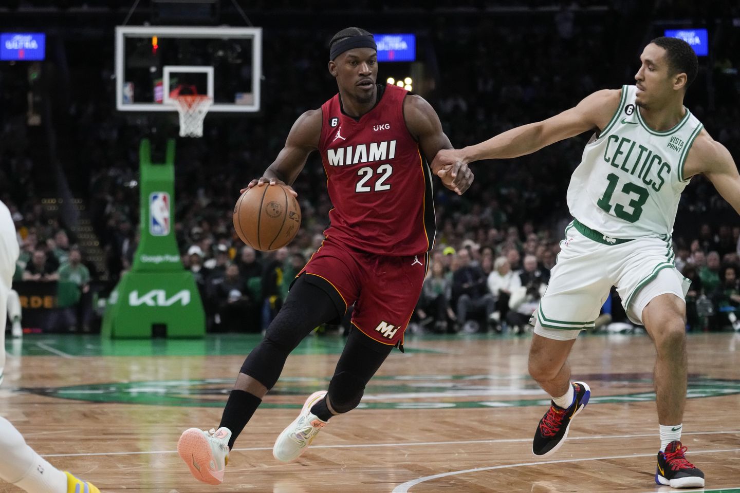 Jimmy Butler scores 35, Heat rally to beat Celtics 123-116 in East finals opener