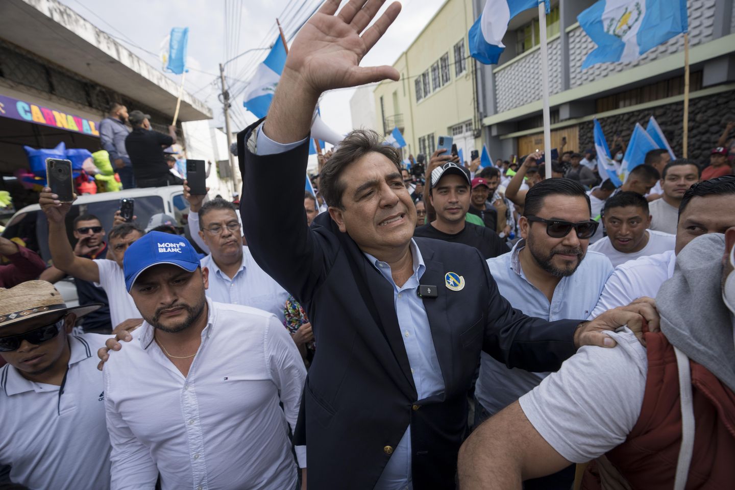 Guatemala'da yüksek mahkeme, cumhurbaşkanı adayının adaylığını oylamadan 1 ay önce sonlandırdı