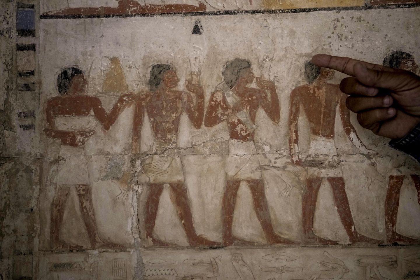 Mısır, Saqqara nekropolünde yakın zamanda keşfedilen antik atölyeleri ve mezarları ortaya çıkardı