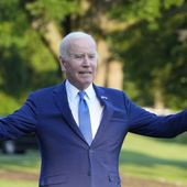 President Joe Biden says &quot;I got sandbagged&quot; in talking about falling earlier in the day at the U.S. Air Force Academy, as he walks from Marine One upon arrival on the South Lawn of the White House, Thursday, June 1, 2023, in Washington. (AP Photo/Alex Brandon)