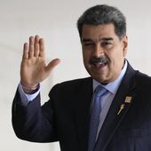 Venezuela&#x27;s President Nicolas Maduro waves upon arrival for the South American Summit at Itamaraty Palace in Brasilia, Brazil, on May 30, 2023. Maduro arrived late Sunday, June 4, 2023, in the Red Sea city of Jeddah, where he was greeted by Saudi officials, according to the state-run Saudi Press Agency. (AP Photo/Andre Penner, File)