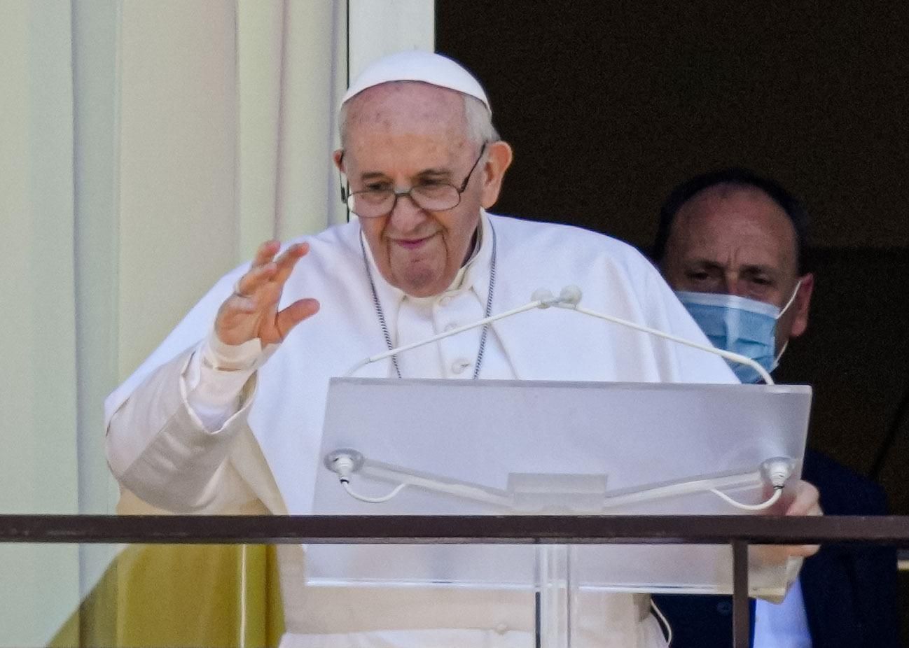Vatikan: Papa Francis ameliyattan sonra iyi durumda, iyi bir gece daha geçirdi
