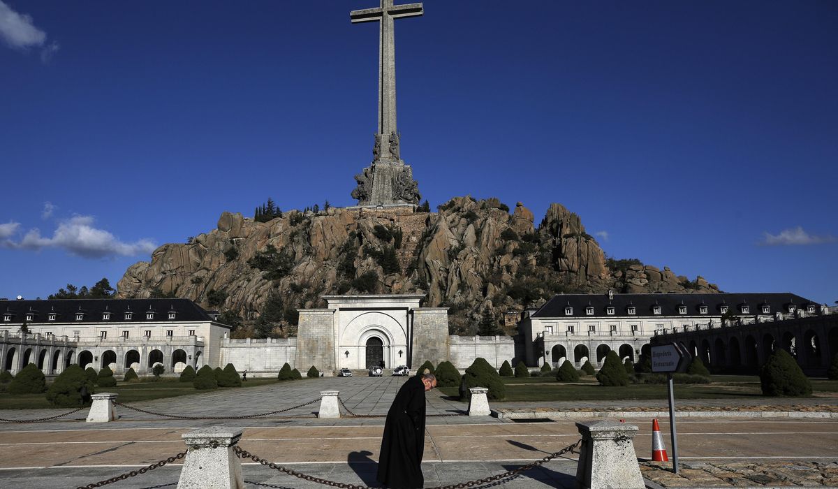 NextImg:Work begins in Spain to exhume bodies of 128 Franco victims buried anonymously at mausoleum