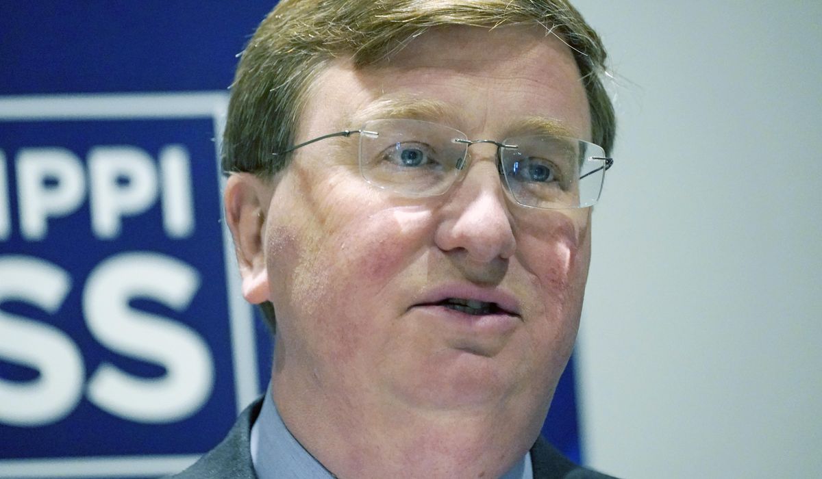 NextImg:Tornadoes clobber Mississippi. Hours later, its governor attends Republican fundraiser in Alabama