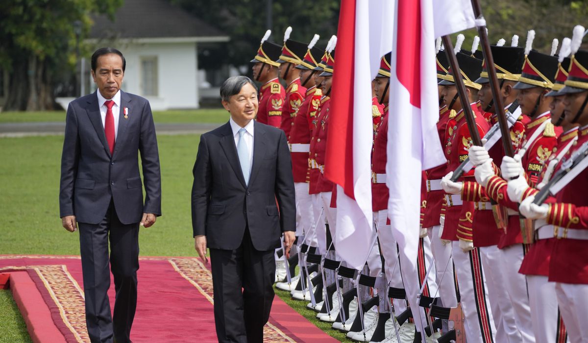 NextImg:Japan’s emperor meets with Indonesian president on his first official foreign trip as monarch
