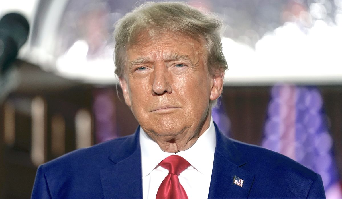 NextImg:Trump continues to dominate GOP primary polls, plus a lesson for Christie