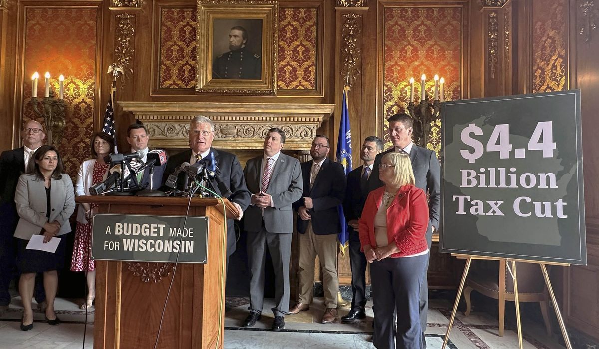 NextImg:Wisconsin Republicans pass plan to cut income taxes by 15% on average