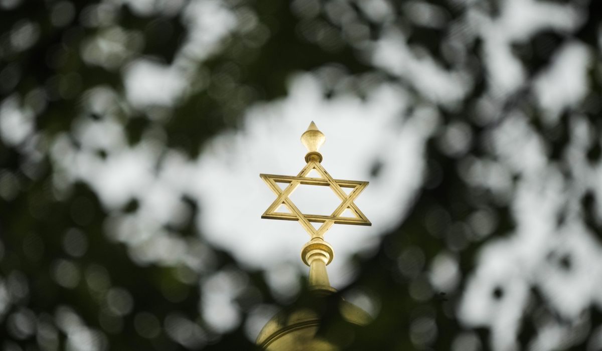 NextImg:D.C. mayor sending police patrols to synagogues following Hamas attack on Israel