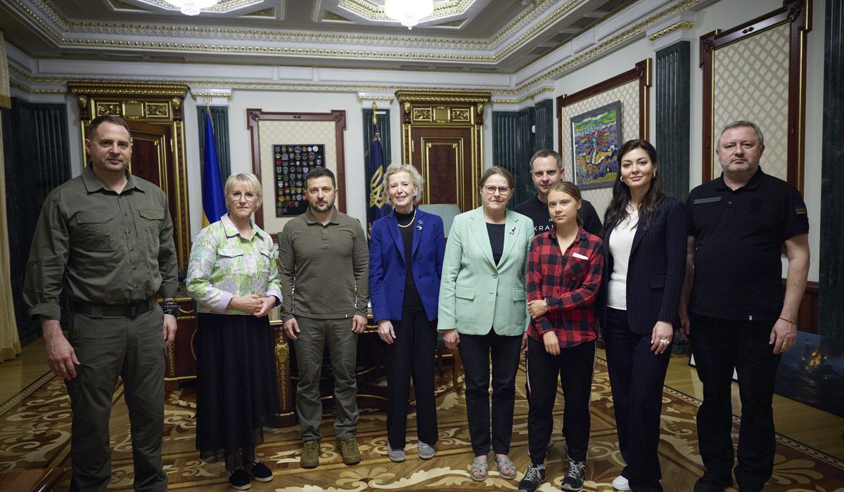 NextImg:Ukraine’s Zelenskyy meets Greta Thunberg and others to address the war’s effect on ecology
