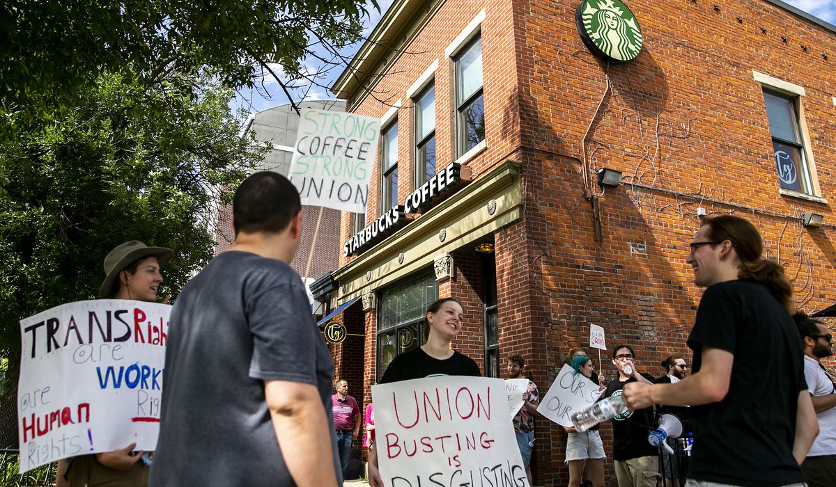 NextImg:Starbucks’ union wants customers to help picket stores