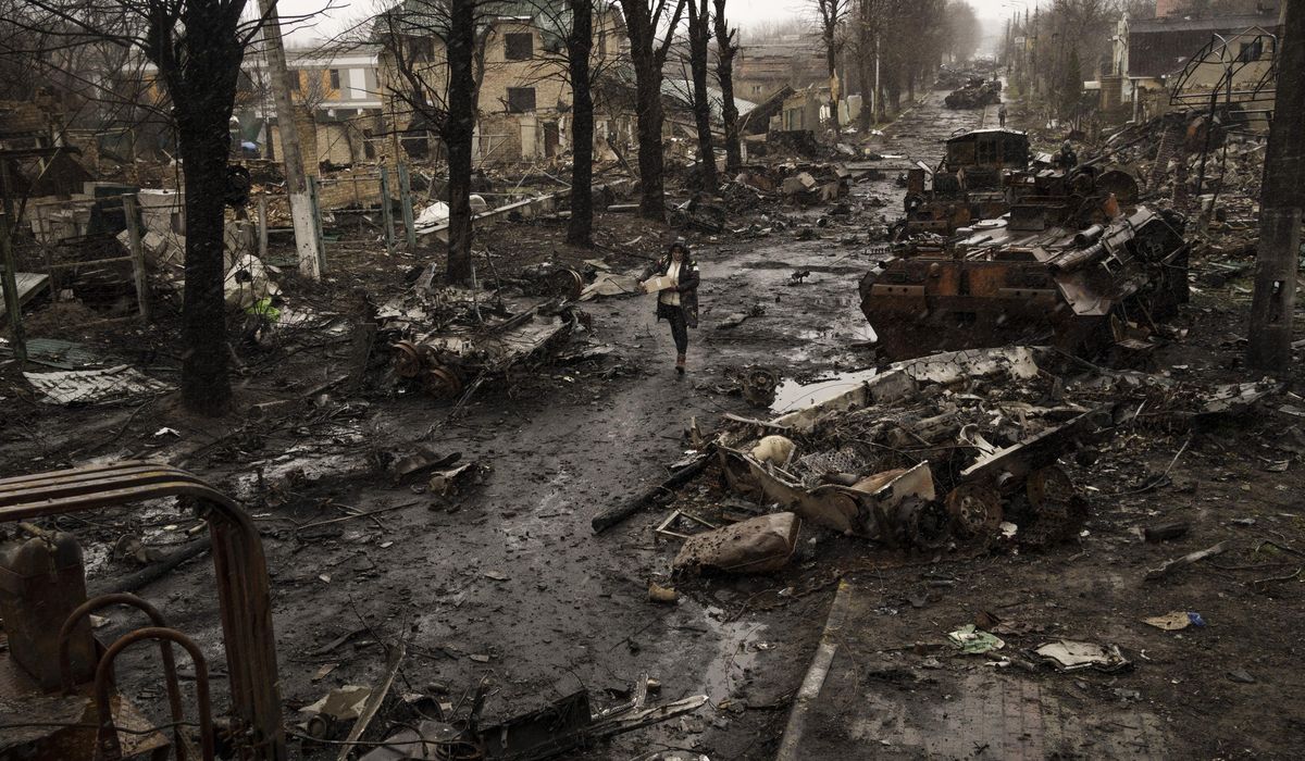 NextImg:U.K. officials: Russia losing tanks as battles increase in Ukraine but can replace damaged vehicles