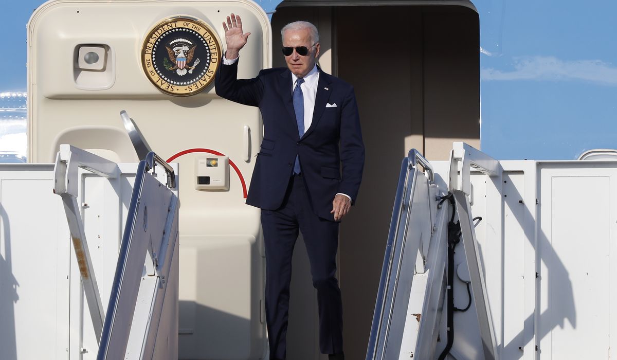 NextImg:As NATO puts more focus on climate, the limousines remain