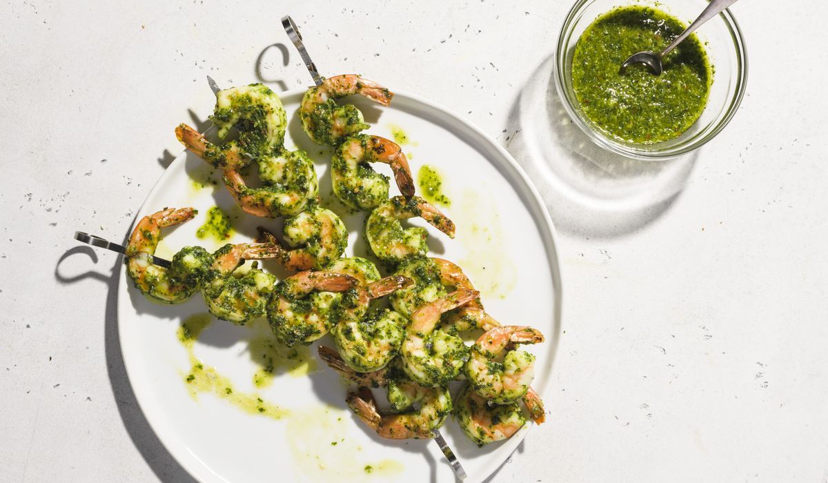 NextImg:Broiled shrimp with garlic, lemon and herbs: How to boost browning on lemony shrimp skewers