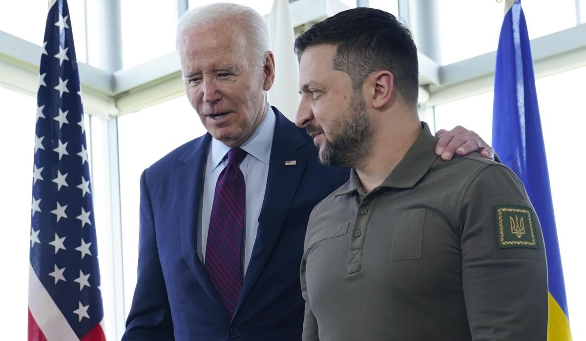 NextImg:Biden touts Ukraine support, visit in new campaign ad