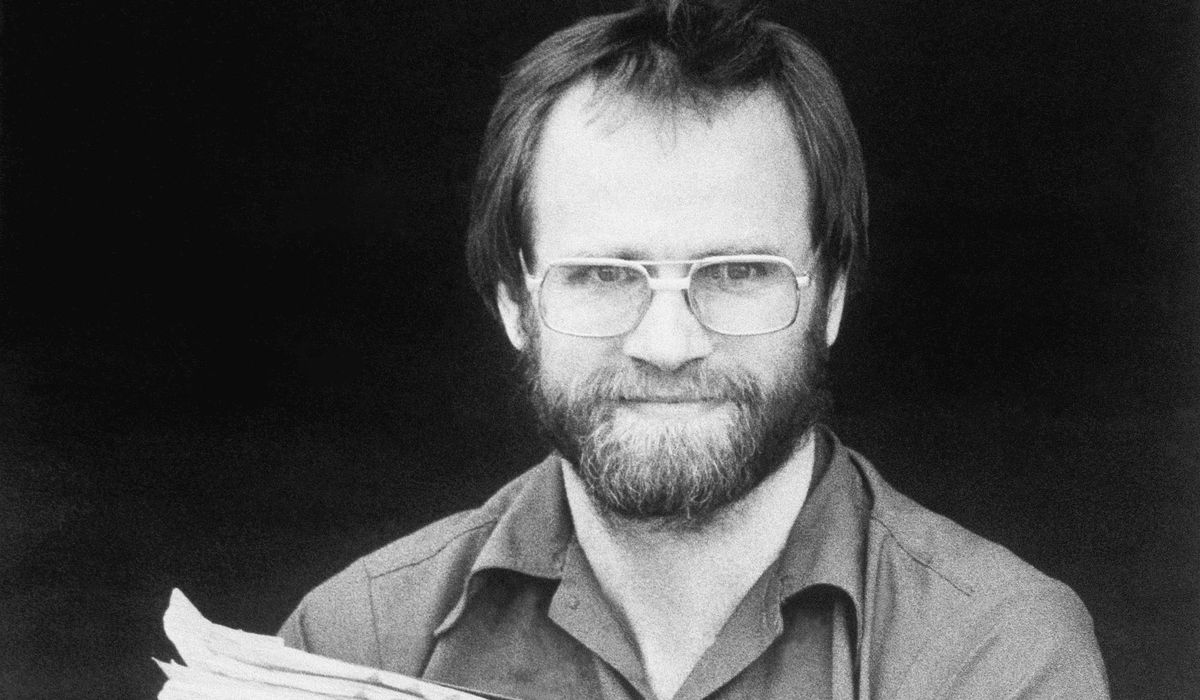 NextImg:James Lewis, suspect in Tylenol poisonings that killed 7 people in the Chicago area in 1982, dead