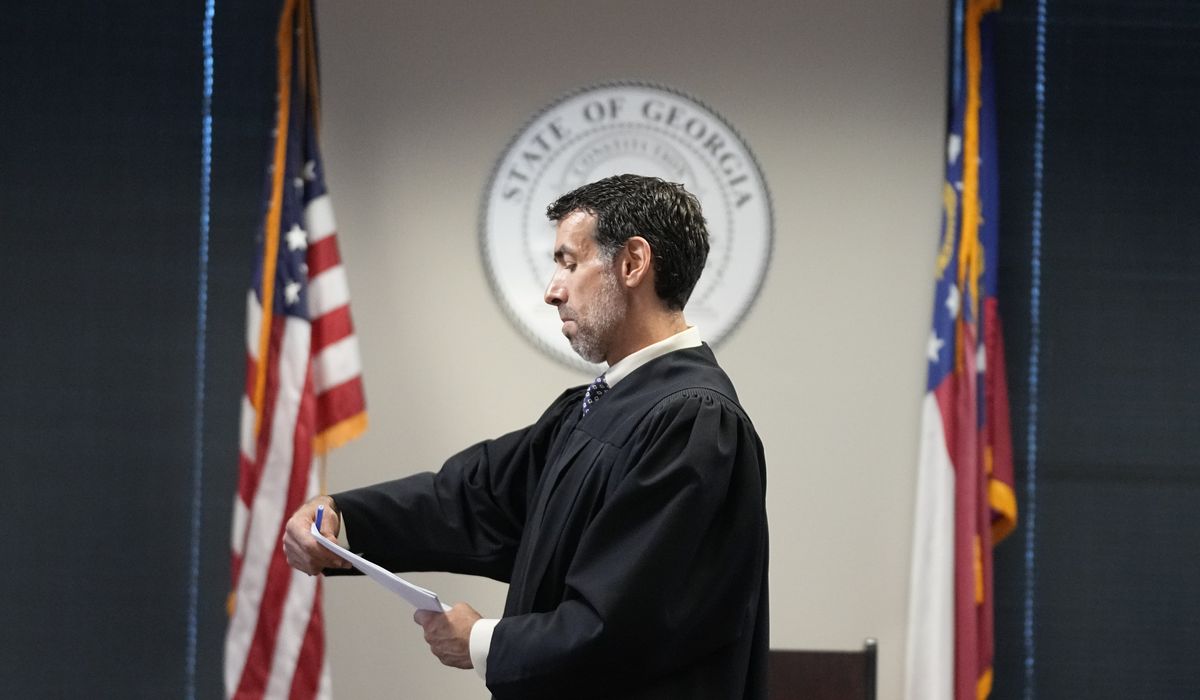 NextImg:Georgia prosecutor edges closer to indicting Trump for 2020 election interference