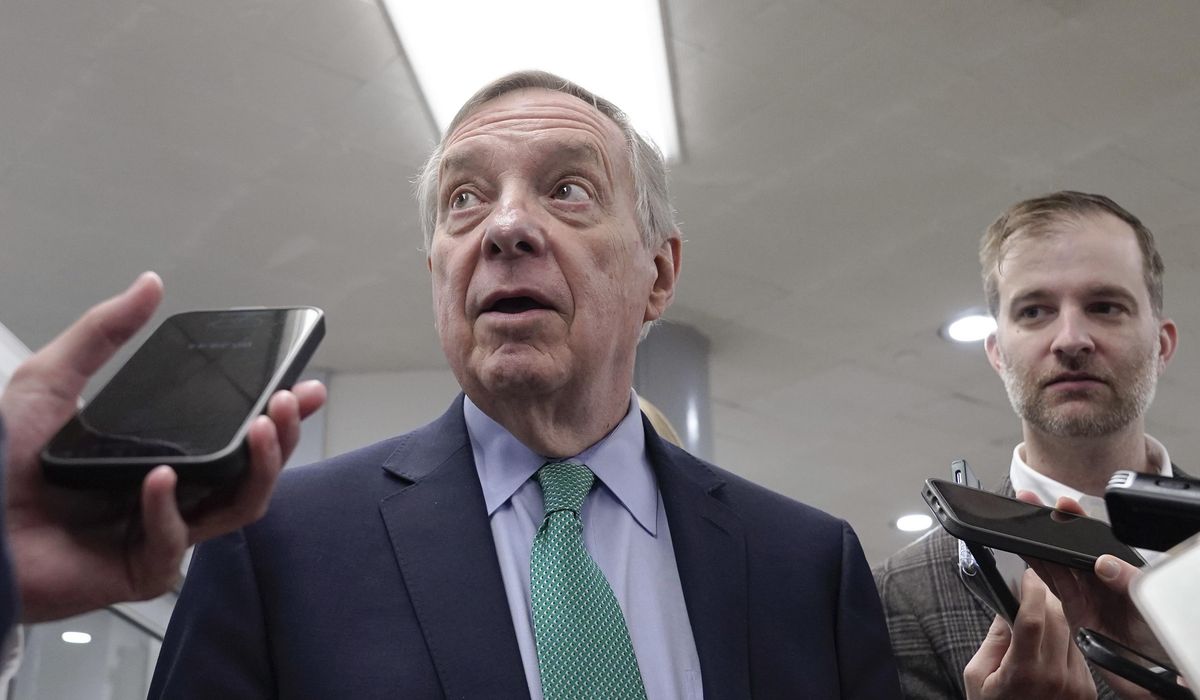 NextImg:Even No. 2 Senate Dem Durbin swats new dress code
