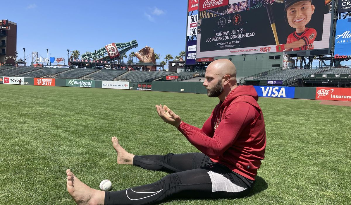 NextImg:Baseball players are staying mindful on the diamond with barefoot walks in the grass