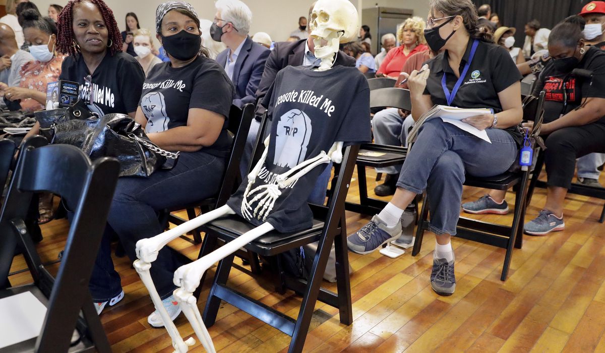 NextImg:Houston to spend millions to relocate residents living near polluted Union Pacific rail yard