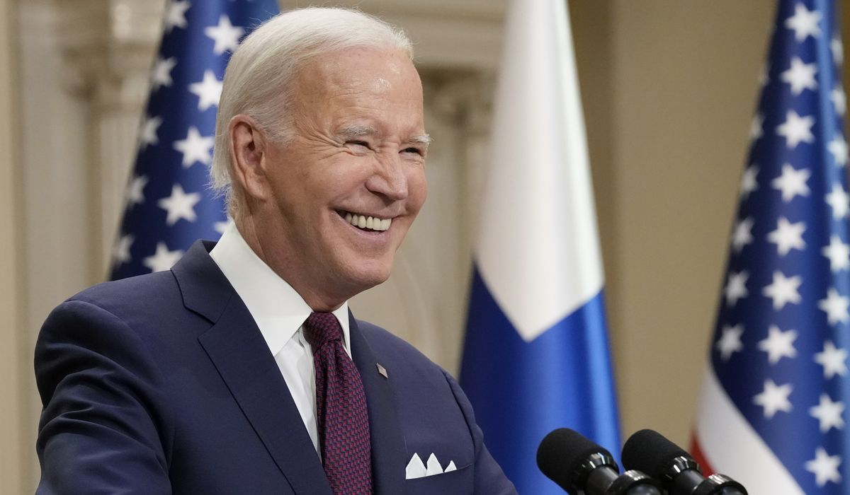NextImg:Biden looks to cash in on Trump’s booking: ‘A great day to give to my campaign’