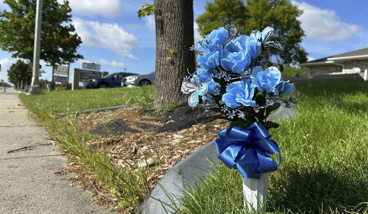 NextImg:Many questions after police say gunman fired on officers in North Dakota, killing 1 and wounding 2