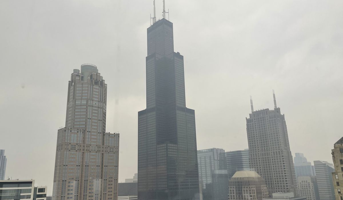 NextImg:Unhealthy air quality lingers across parts of U.S. from drifting Canadian wildfire smoke