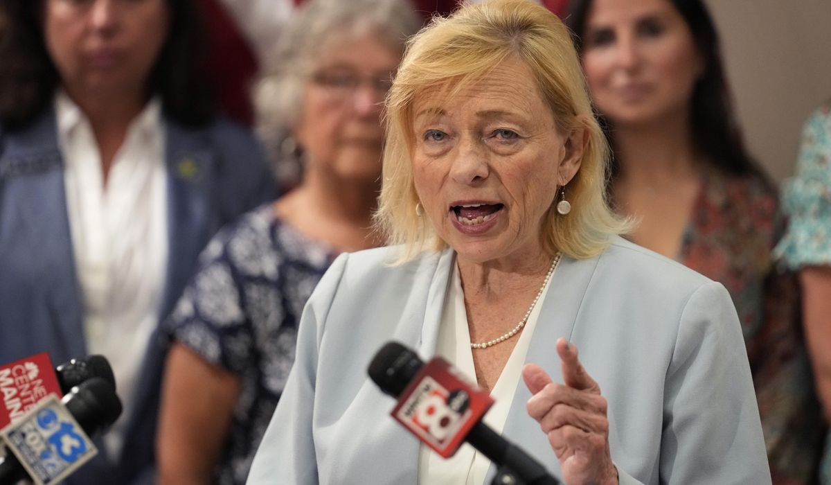 NextImg:Maine governor vetoes bill to let minimum wage law apply to farm workers