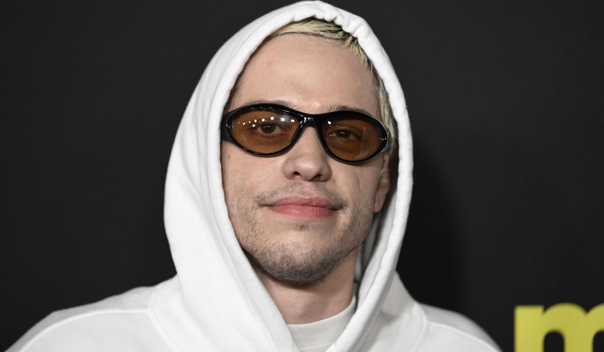 NextImg:Pete Davidson to do 50 hours community service after charge of driving into Beverly Hills house