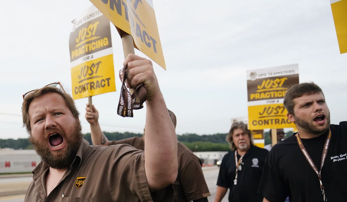 NextImg:UPS reaches contract with 340,000 unionized workers, averting potentially calamitous strike