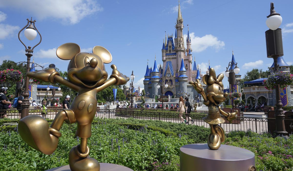 NextImg:DeSantis’ retaliation against Disney hurts Florida, former governors and lawmakers say