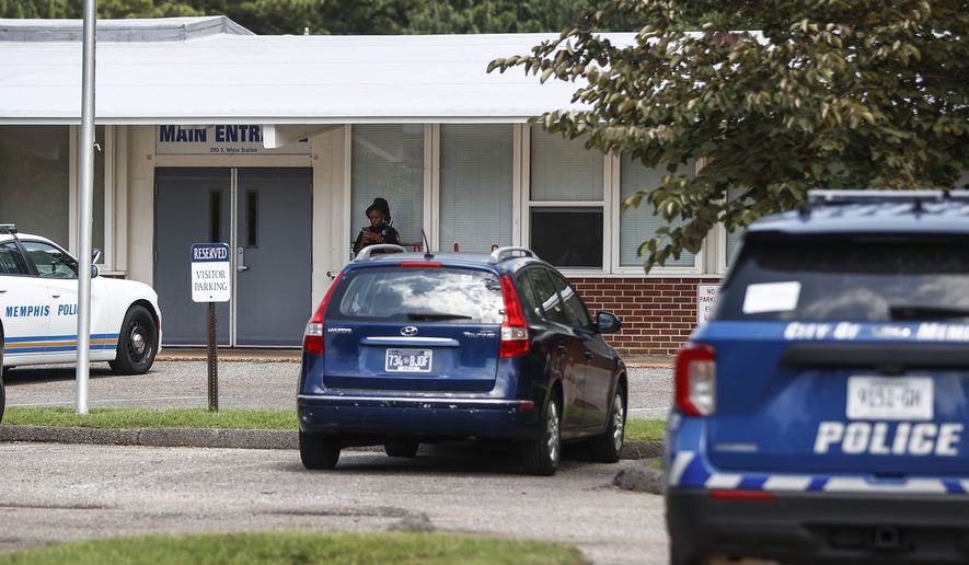 Memphis Police officers at the scene of a shooting at Margolin Hebrew School on Monday, July 31, 2023 in Memphis, Tenn. (Mark Weber/Daily Memphian via AP)