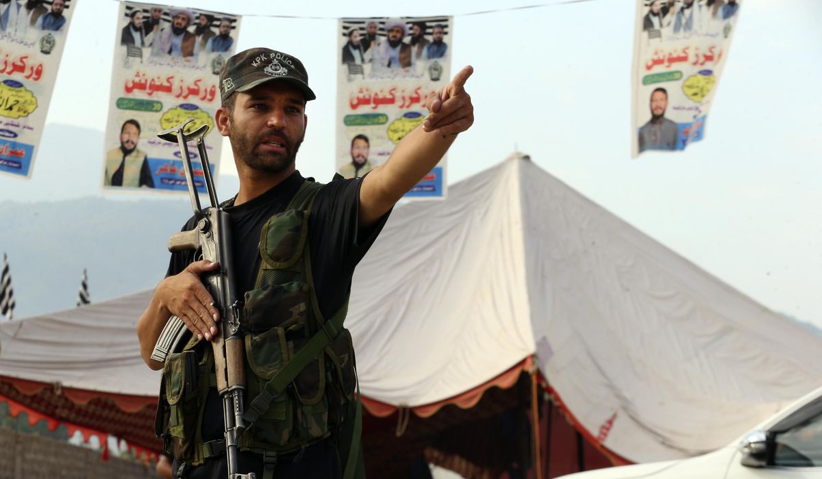 NextImg:Pakistan holds funerals as government vows to hunt down those behind the weekend’s suicide bombing