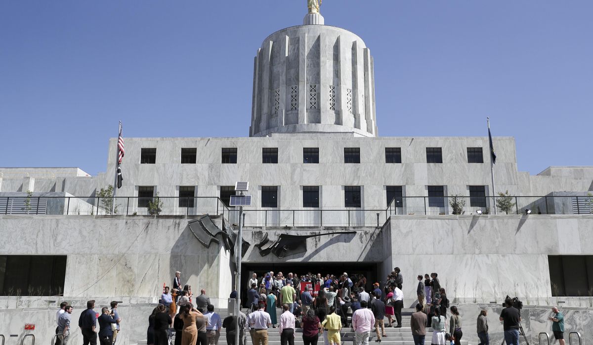 NextImg:Oregon Capitol construction quietly edges $90 million over budget