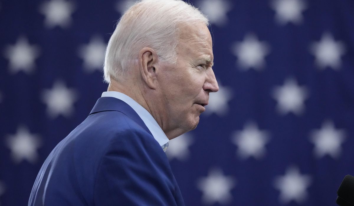 NextImg:Biden issues executive order restricting U.S. investments in Chinese technology