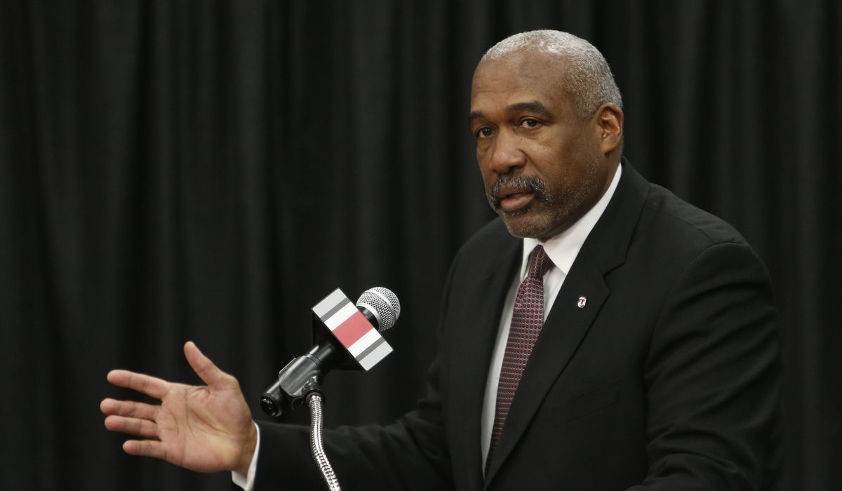 NextImg:Ohio State athletic director Gene Smith says he’ll retire in July 2024
