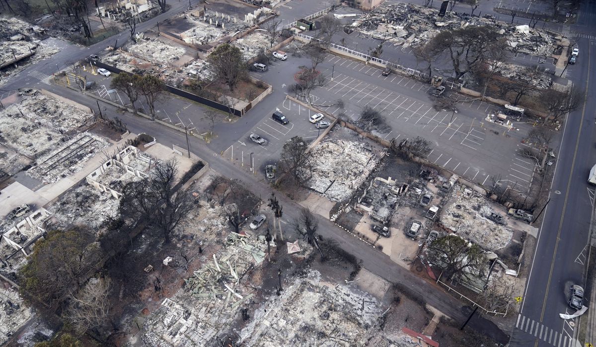 NextImg:At least 55 people died on Maui. Residents had little warning before wildfires overtook a town