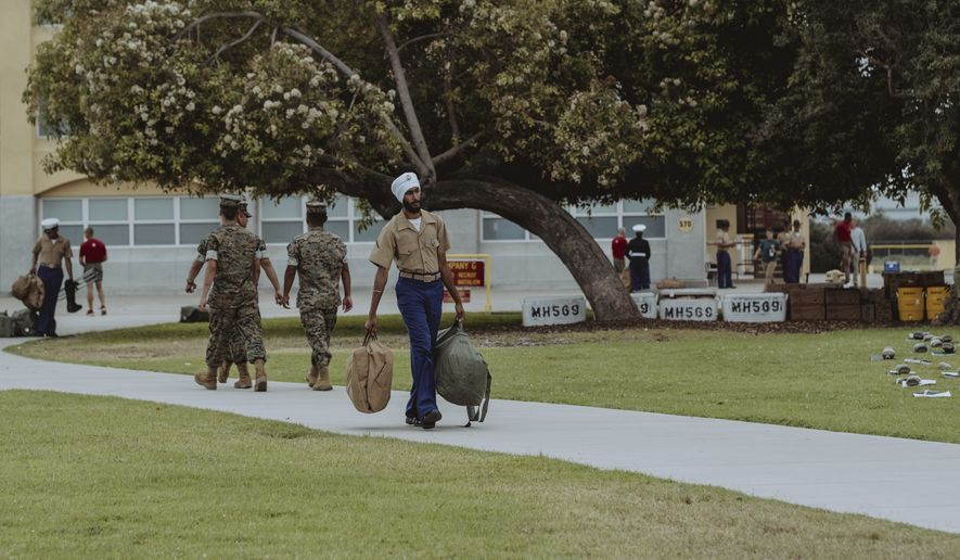 American Sikh completes Marine training