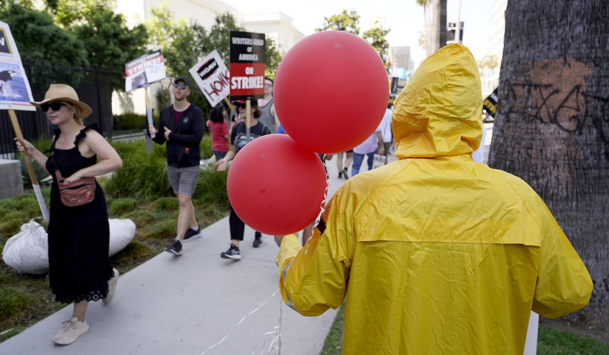 NextImg:Contract talks advance as WGA negotiators check proposals