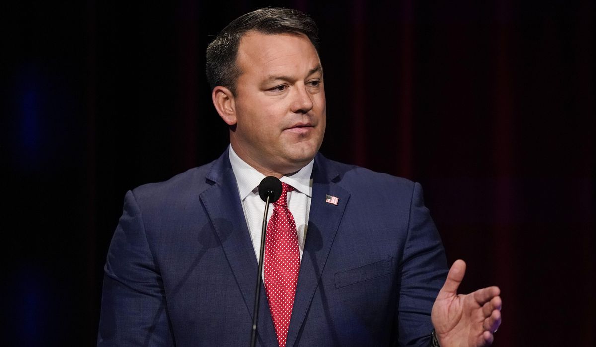 NextImg:Special prosecutor to probe actions of Georgia Lt. Gov. Burt Jones following Trump indictments