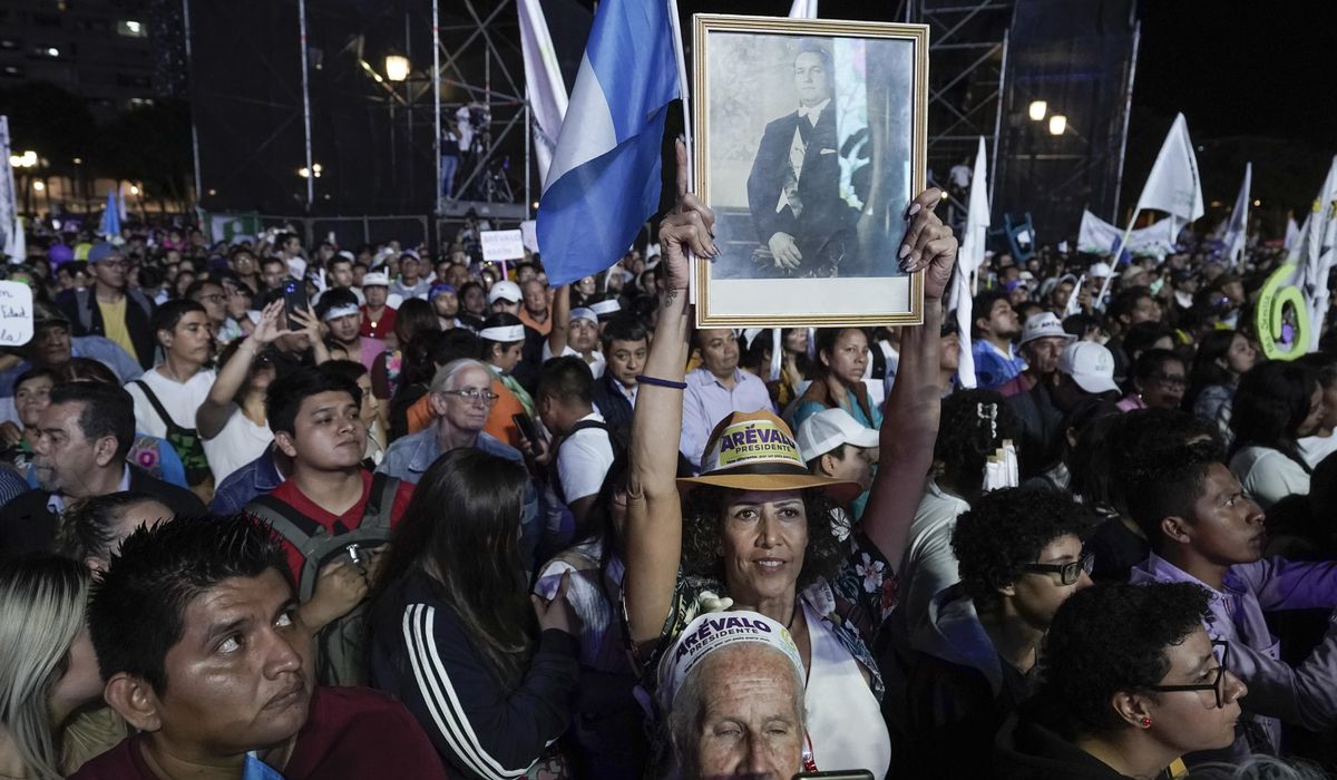 NextImg:Guatemalans to choose between political veteran, surprise outsider in presidential runoff