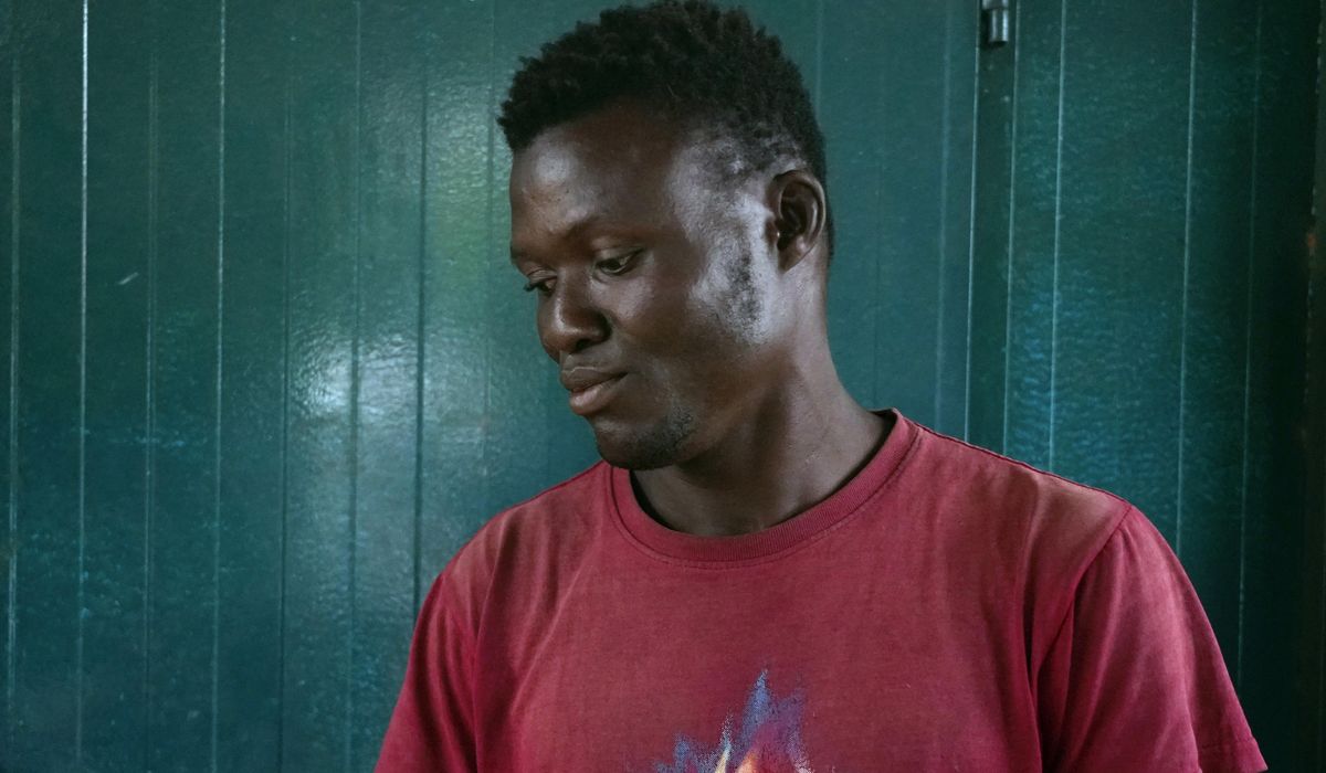 NextImg:Thousands of discouraged migrants are stranded in Niger because of border closures following coup