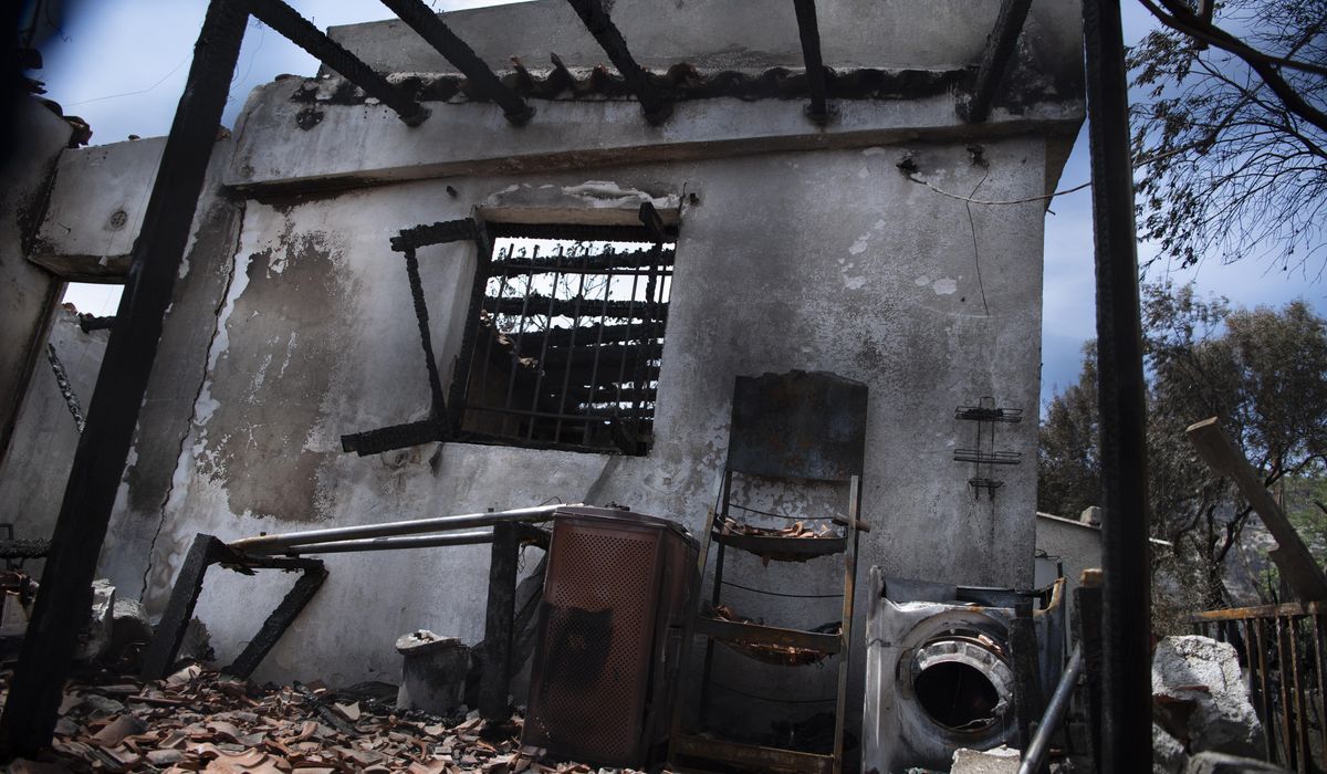 NextImg:Greece reinforces firefighting forces to tackle massive blaze in the country’s northeast