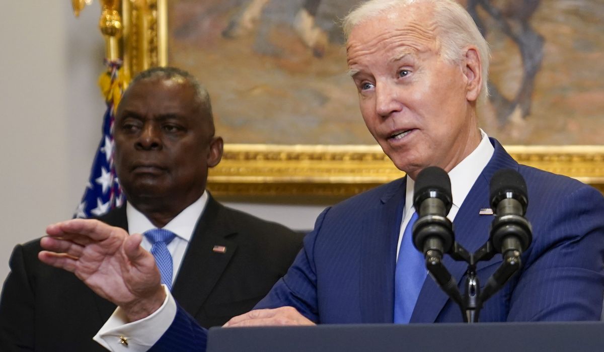NextImg:Biden defends federal government’s response to Maui wildfires, announces $95 million in aid