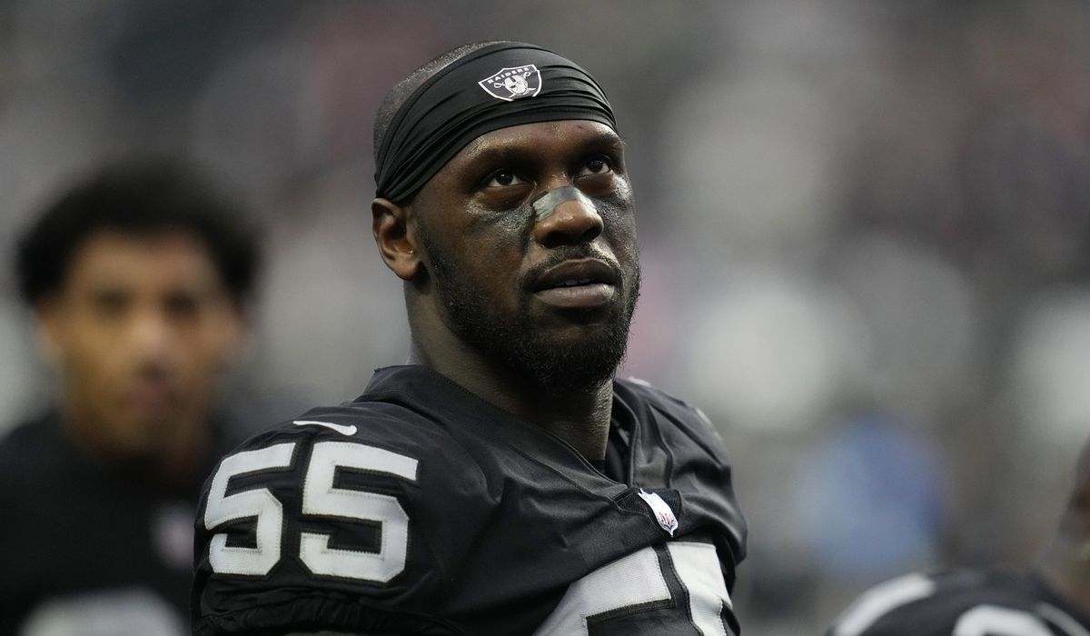 NextImg:Raiders defensive end Chandler Jones arrested in protective order violation, authorities say