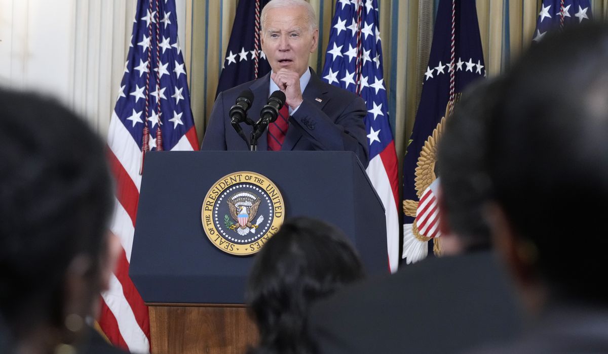 NextImg:At White House, Biden congratulates West Coast dockworkers for ‘landmark’ contract