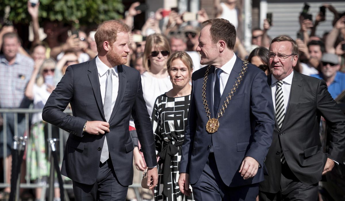 NextImg:Prince Harry arrives in Germany to open Invictus Games for veterans
