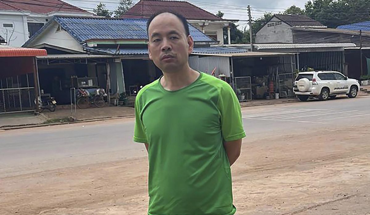 NextImg:Laos deports human rights lawyer who was fleeing state pressure back to China