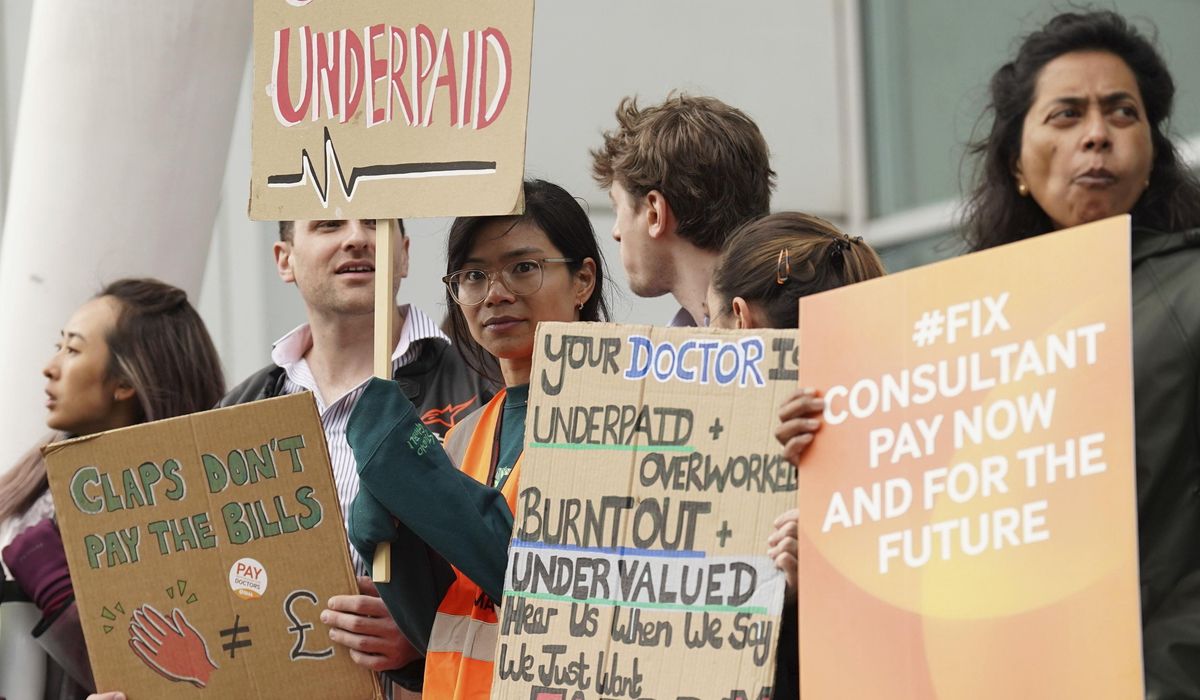 NextImg:England’s National Health Service operates on holiday-level staffing as doctors’ strike escalates