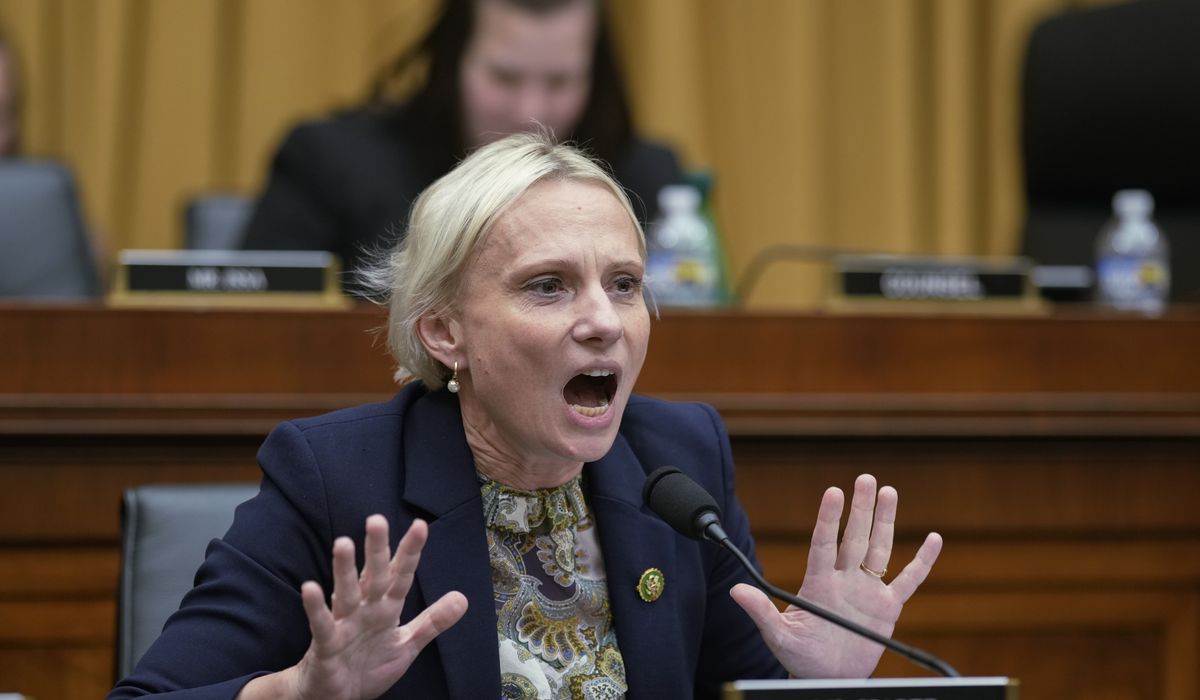 NextImg:Rep. Spartz threatens to resign if Congress doesn’t pass debt commission