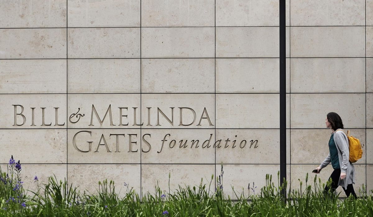 NextImg:Gates Foundation commits $200 million to pay for medical supplies and contraception
